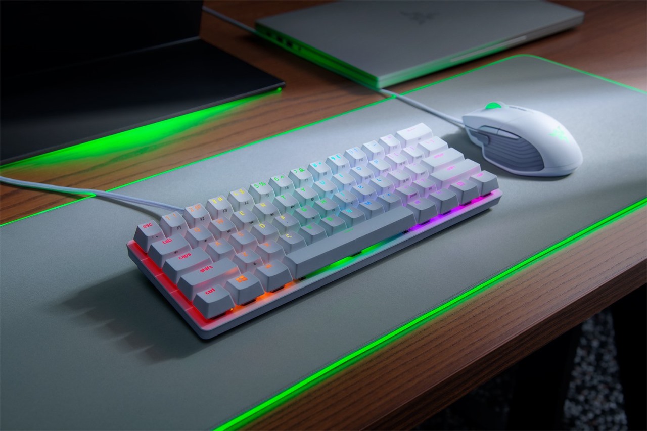 Razer Huntsman Mini - Mercury Edition Clicky Optical Purple Switches Mechanical Gaming Keyboard